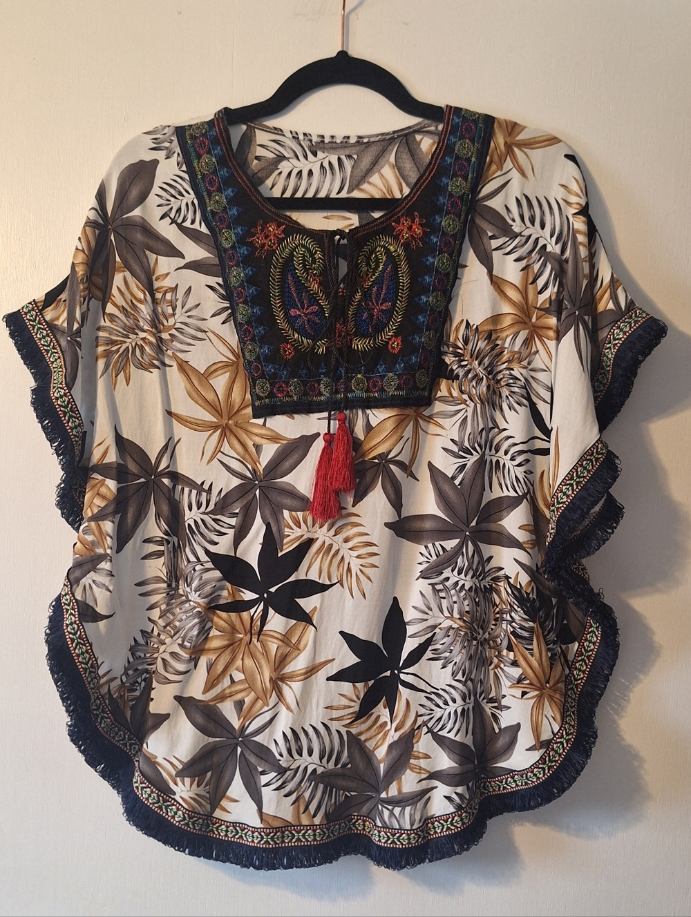 Boho Embroidered Floral Tunic Top - White & Gold